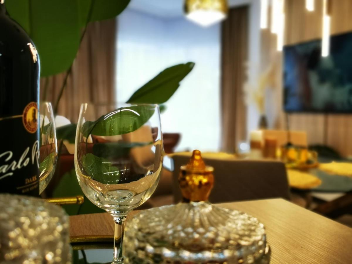 Gold B28 Let's Sea Baltic Park Apartment *